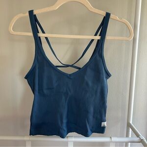 Vuori blue ribbed tank with shelf bra and x back straps